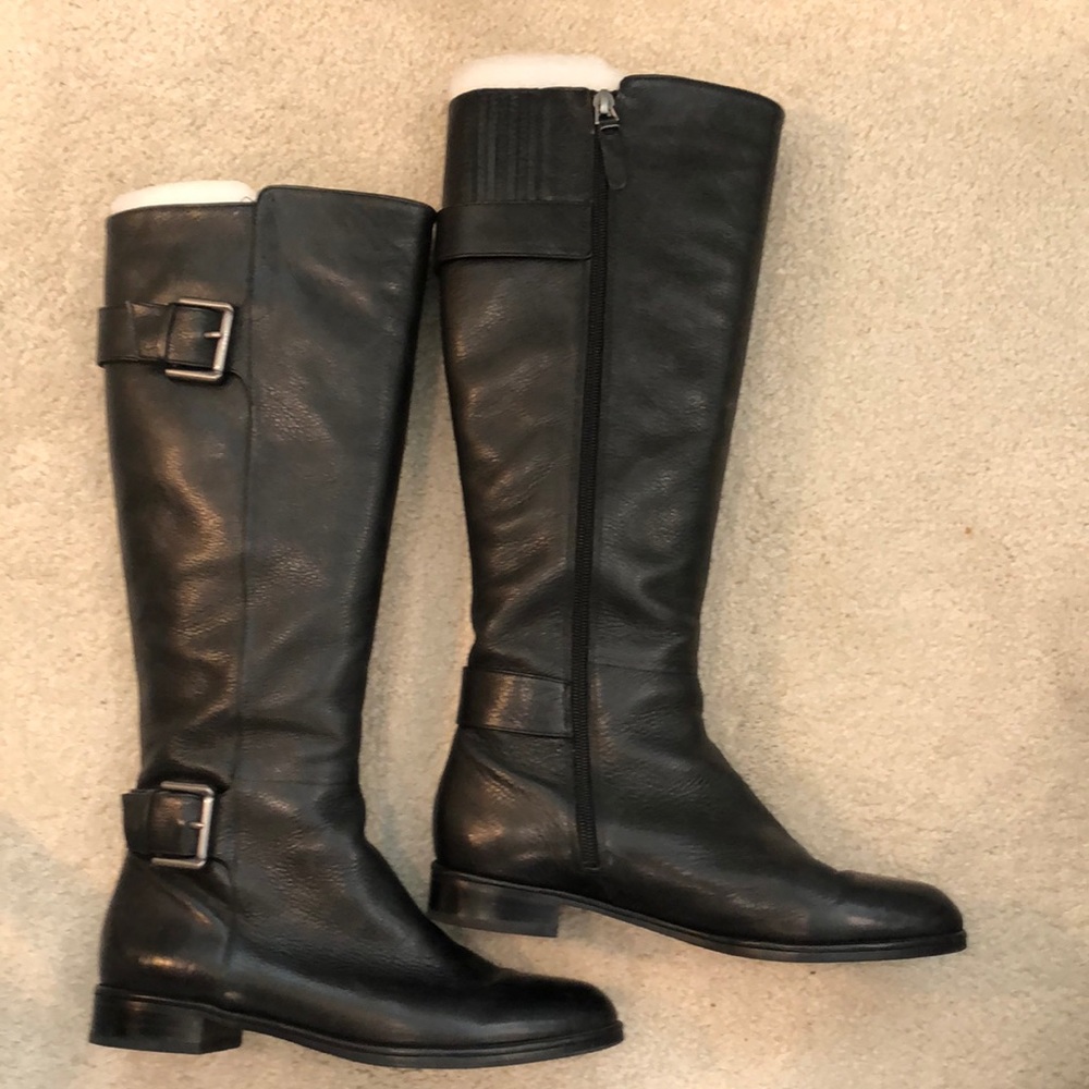 Black leather Via Spiga riding boots. Size 7.5